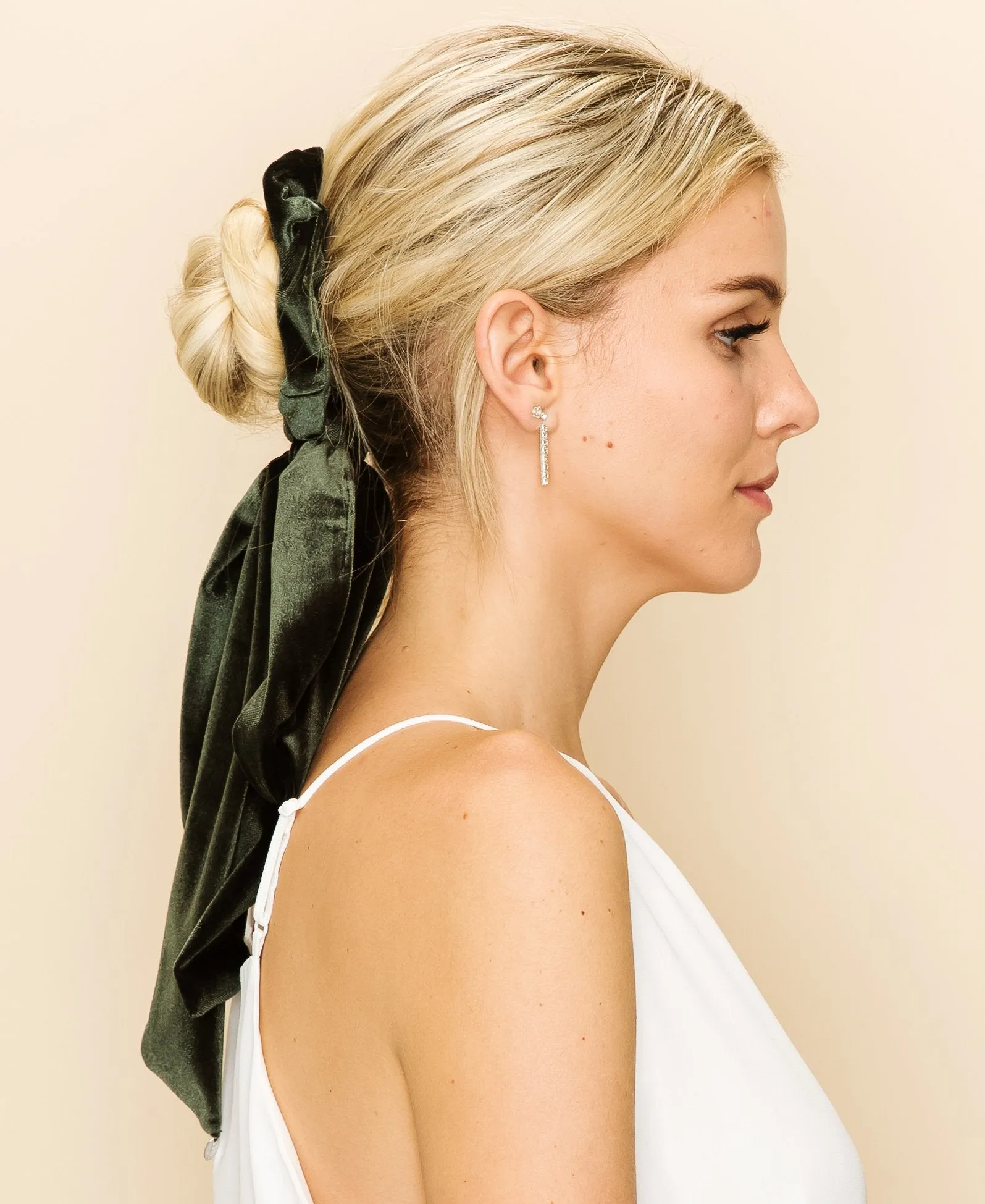 EXTRA LONG VELVET RIBBON SCRUNCHIE