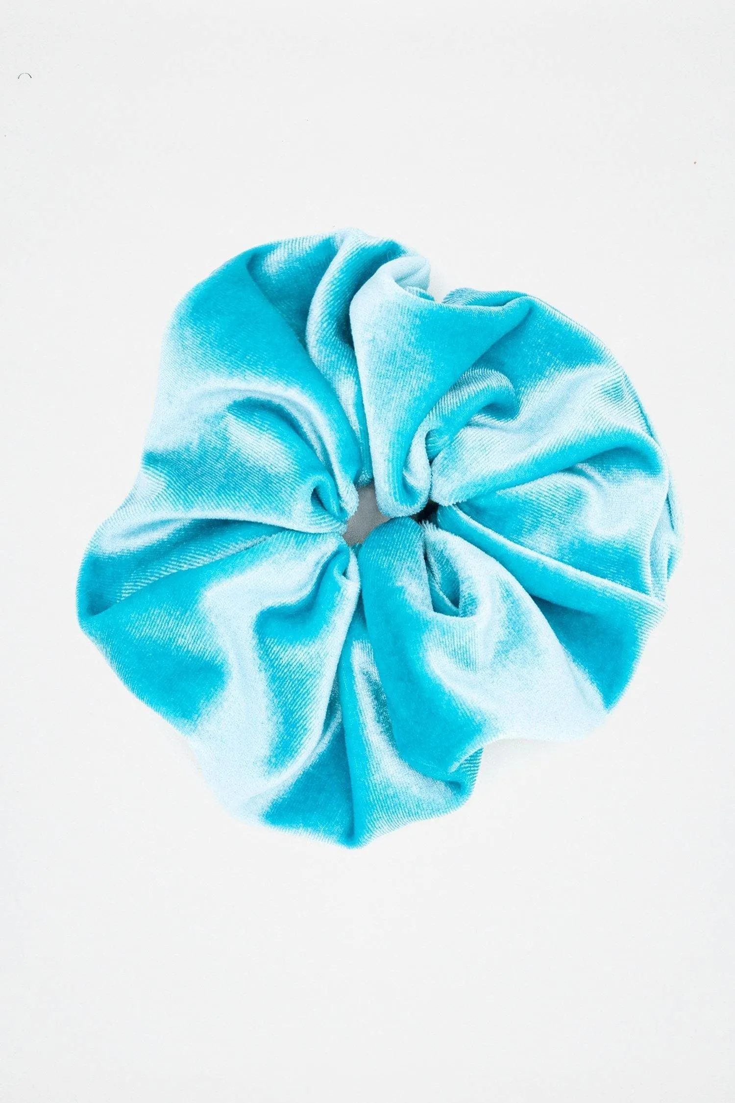 VVTSCRUNCH - Oversized Velvet Scrunchie